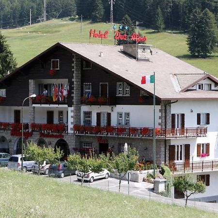 Hotel Des Alpes Castione della Presolana Kültér fotó