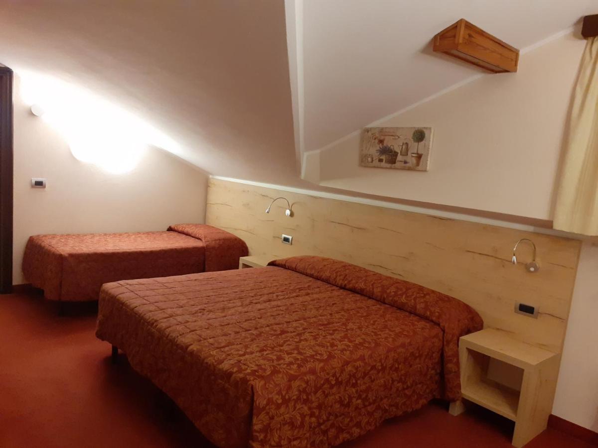 Hotel Des Alpes Castione della Presolana Kültér fotó