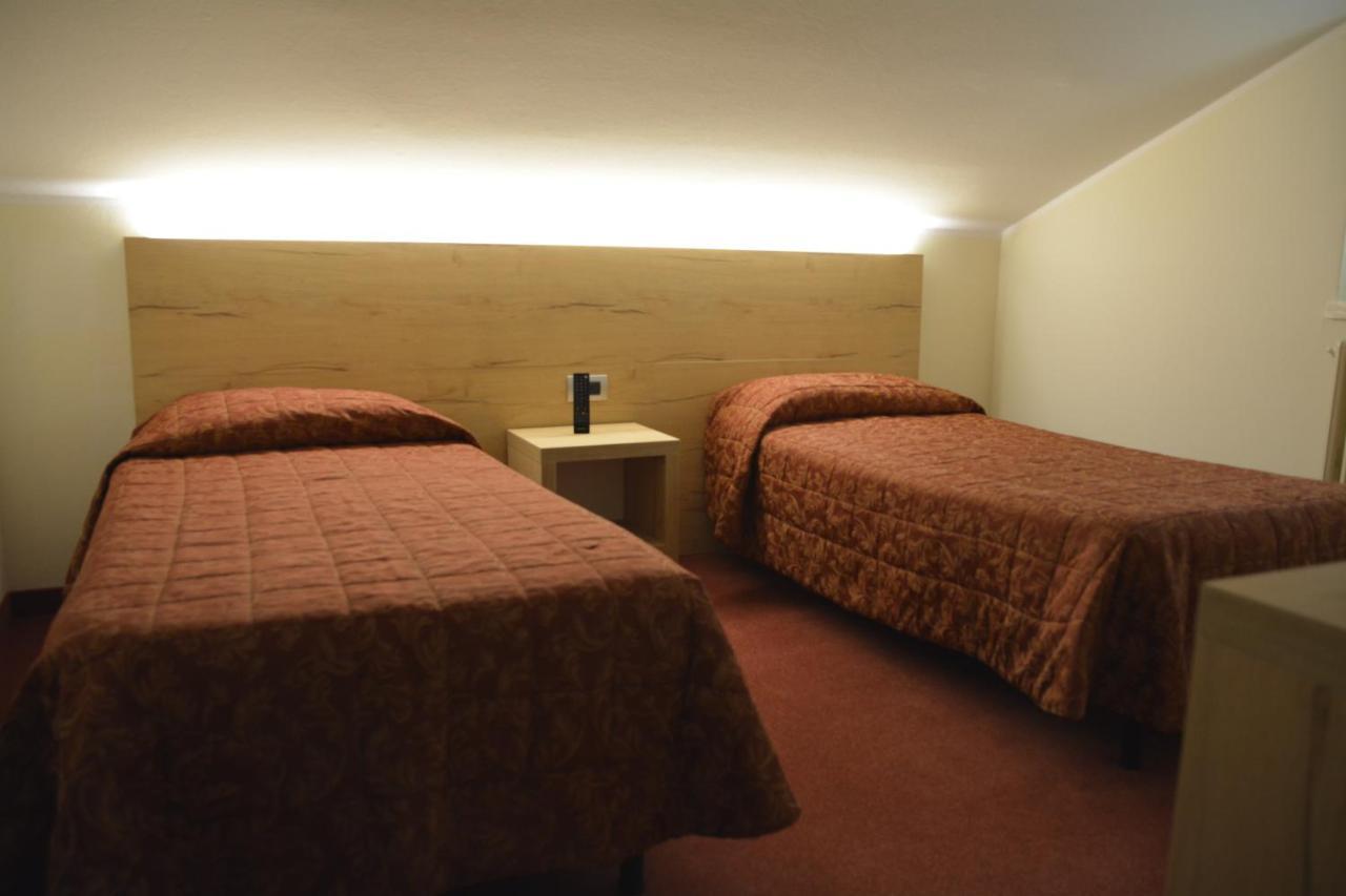 Hotel Des Alpes Castione della Presolana Kültér fotó