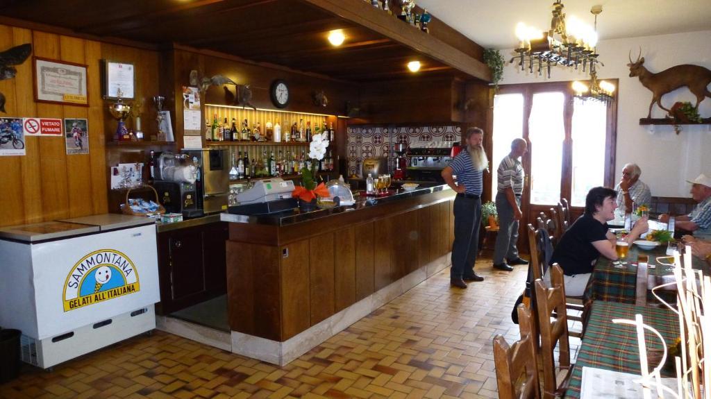Hotel Des Alpes Castione della Presolana Kültér fotó